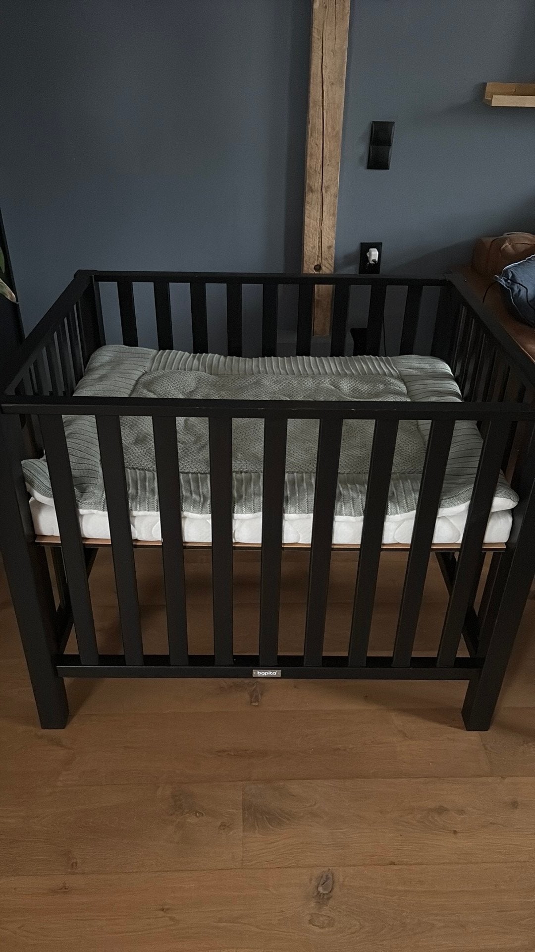 Zwarte box van Bopita, Kinderen en Baby's, Boxen, Ophalen, Zo goed als nieuw, Boxkleed