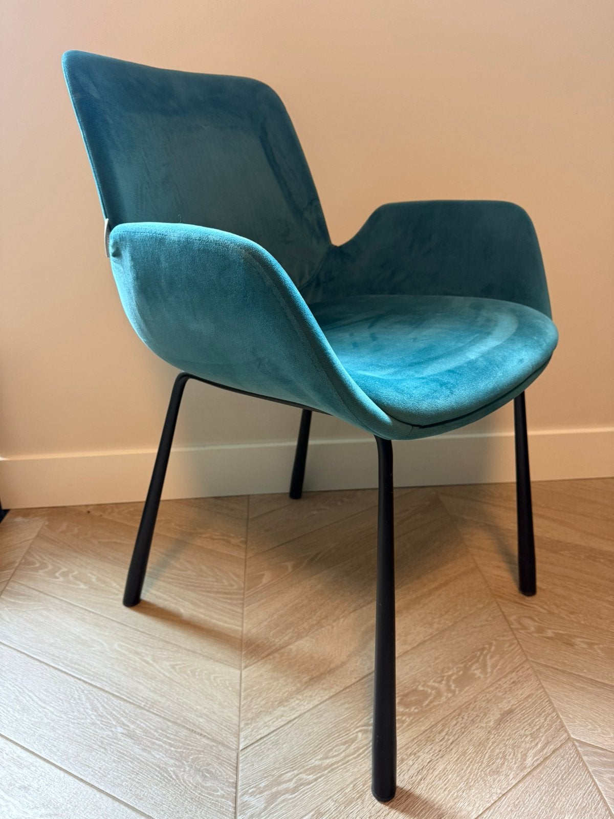 Zuiver stoelen: Britt - fluweel blauw - 4 stuks, Ophalen, Zo goed als nieuw, Blauw, Vier