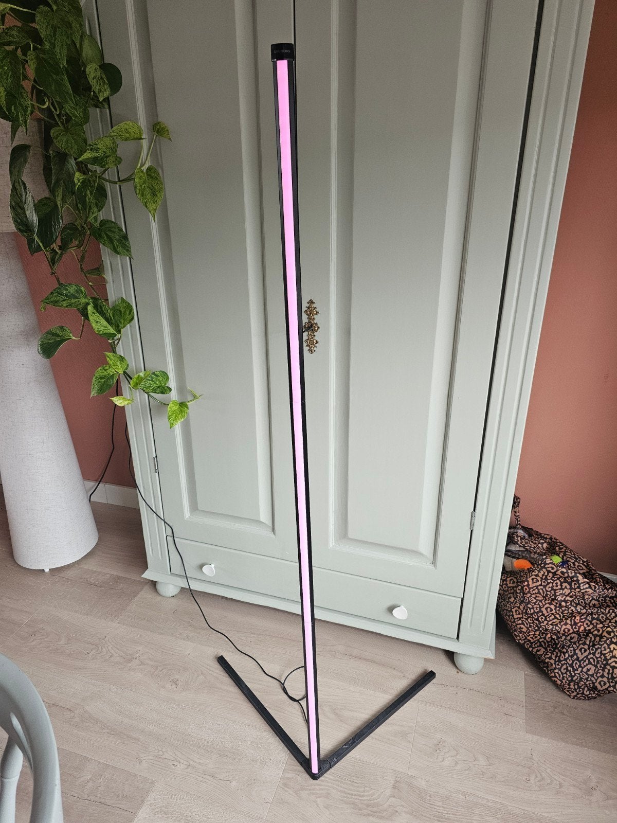 RGB LED Hoeklamp met Afstandsbediening, Kunststof, Modern, RGB, Sfeerverlichting, Overige fittingen, Ophalen of Verzenden