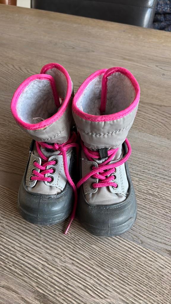Sneeuw / wandel schoenen maat 23, Ophalen, Zo goed als nieuw, Jongen, Schoenen
