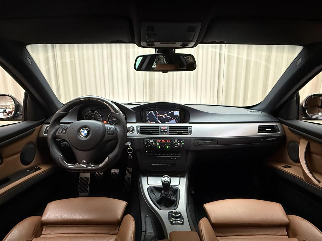 BMW 3 Serie Coupe 320i LCI M-Sport / OrgNL! / 19'' LMV / Xen, Euro 5, 4 cilinders, 4 stoelen, Handgeschakeld