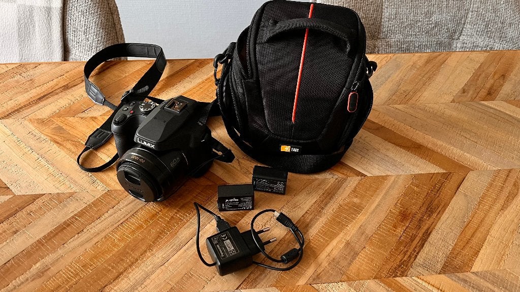 Panasonic Lumix FZ82 Bridgecamera met 60x optische zoom, Panasonic, 18 megapixels, Ophalen of Verzenden, Zo goed als nieuw