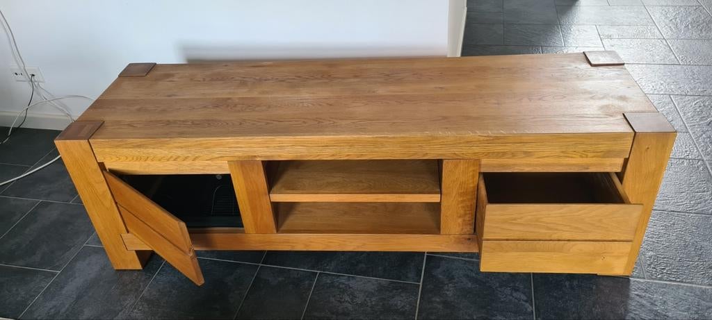 Massief Eikenhouten TV Meubel., Ophalen, Gebruikt, 150 tot 200 cm, Eikenhout