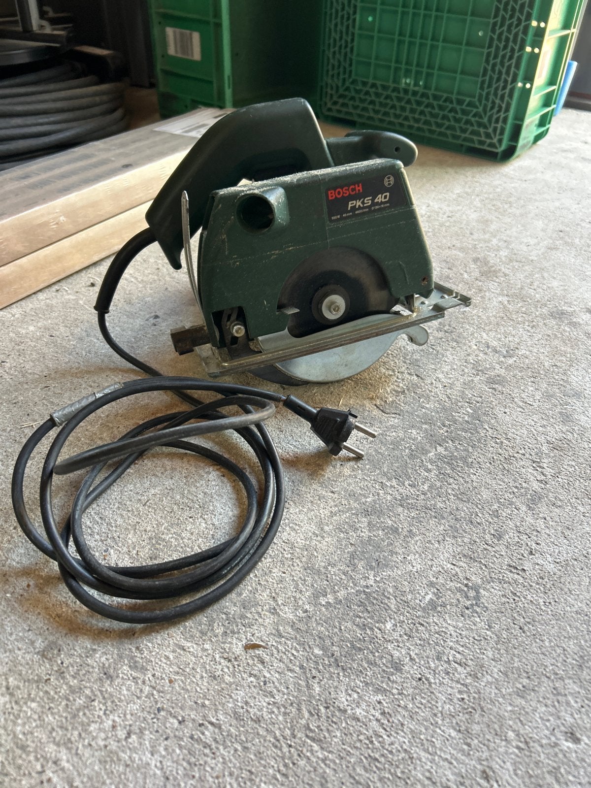 Bosch Cirkelzaag, Doe-het-zelf en Verbouw, Gebruikt, Cirkelzaag, 600 tot 1200 watt, Ophalen of Verzenden