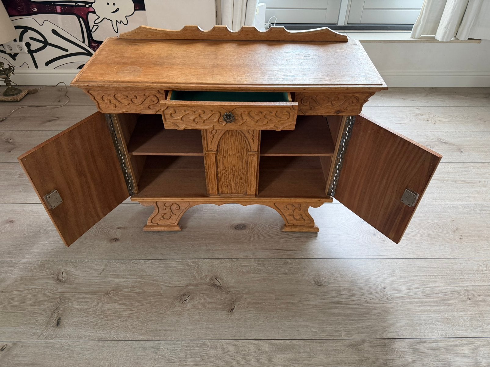 Te koop antiek brocant kastje, Ophalen