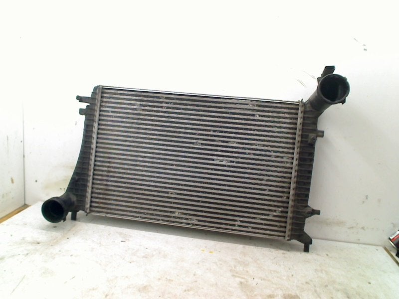 Intercooler Volkswagen Golf V (1K1) 2008 1K0145803F, Gebruikt, Volkswagen, Volkswagen AG, Kundenbetreuung@volkswagen.de