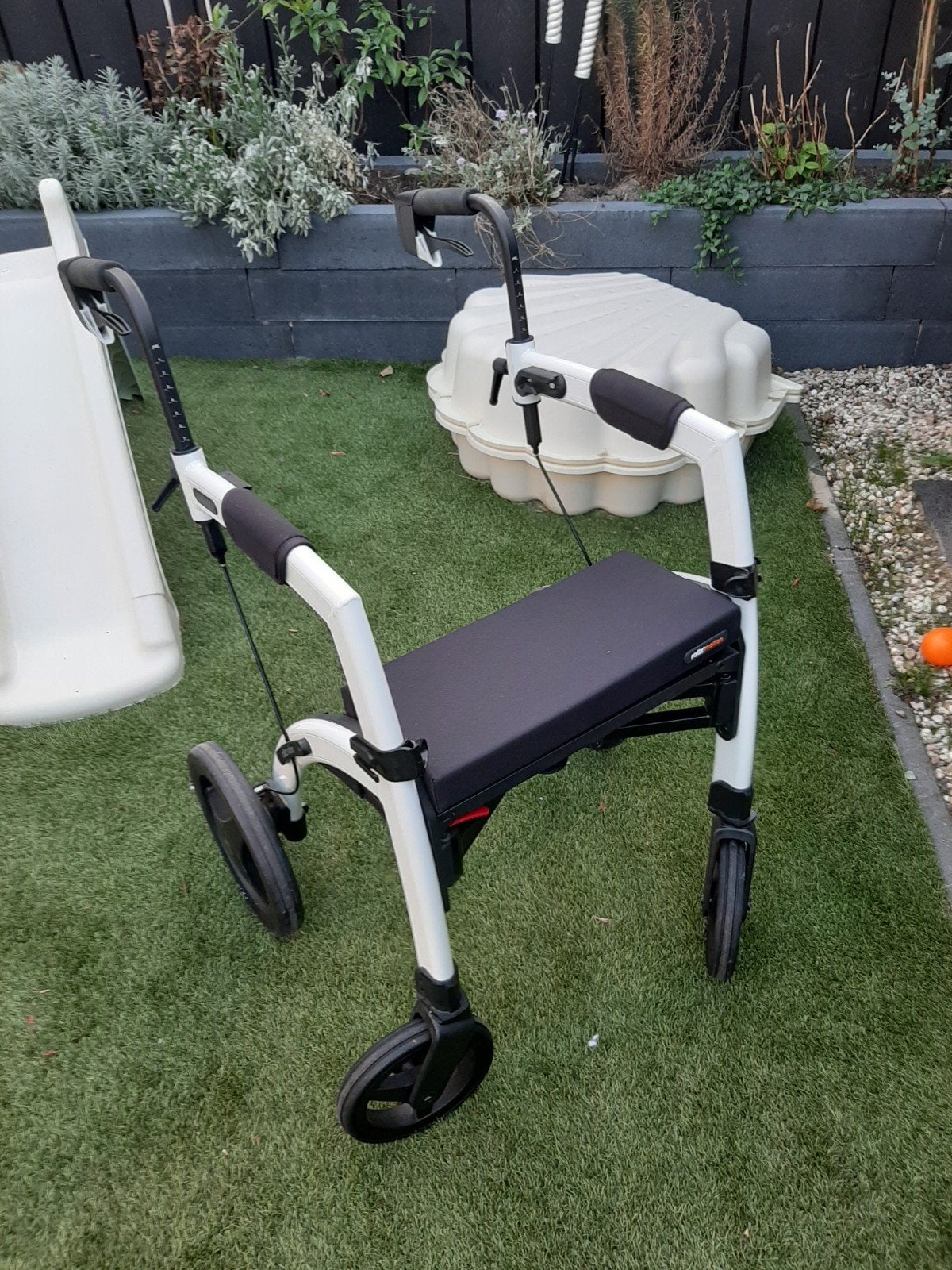 rollator Rollz rolstoel in 1., Diversen, Ophalen, Opvouwbaar, Zo goed als nieuw