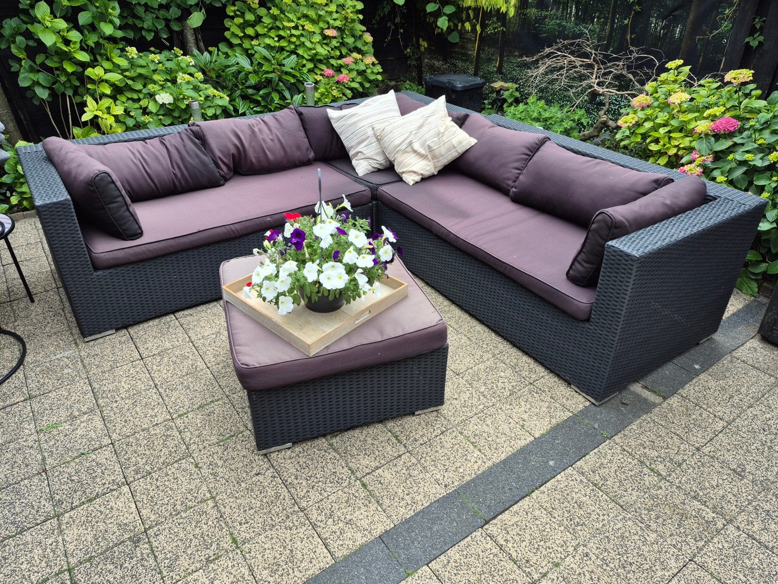 Mooie loungeset, Ophalen, Gebruikt, Wicker, Hocker