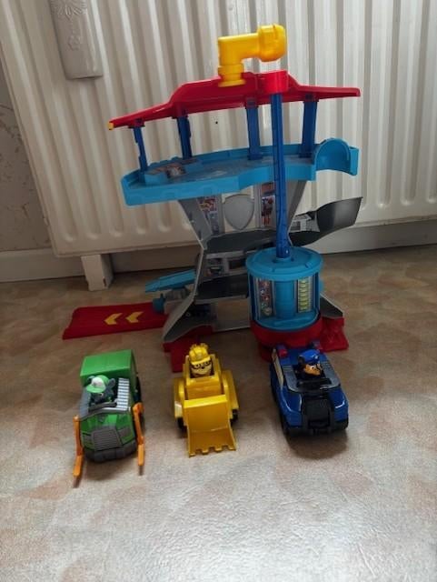Paw Patrol Uitkijktoren, met 3 voertuigen, Kinderen en Baby's, Speelgoed | Actiefiguren, Ophalen of Verzenden, Zo goed als nieuw