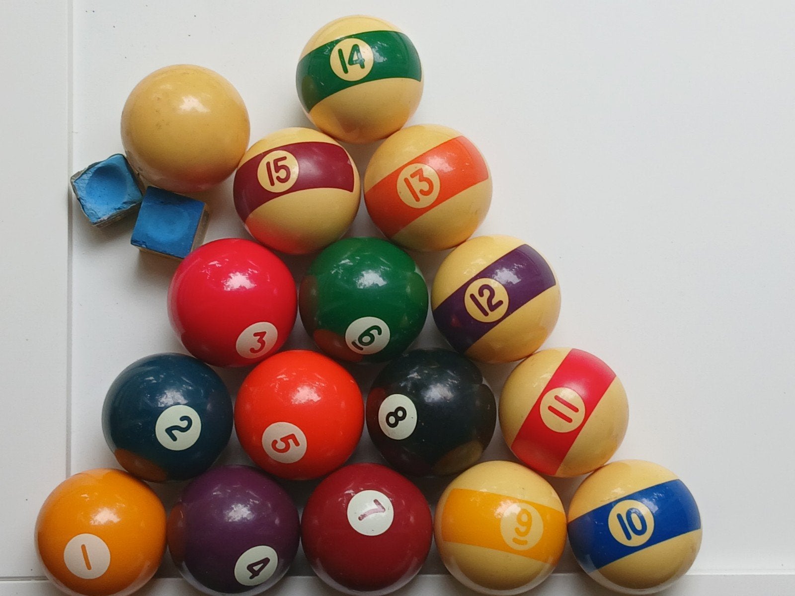 poole ballen / biljart met 2 krijtjes, Ophalen of Verzenden, Keu of Ballen