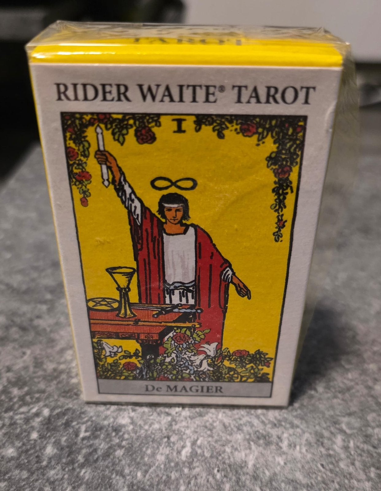 Nieuwe Rider Waite Tarotkaarten ( Koppenol ) ( Gesealed ), Boeken, Ophalen of Verzenden, Zo goed als nieuw, Tarot of Kaarten leggen