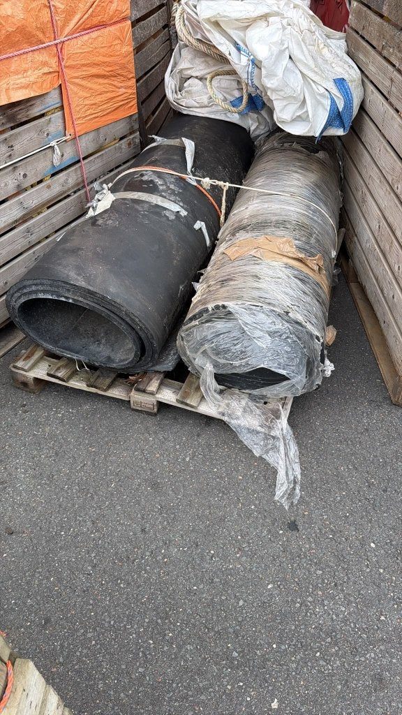 2 rollen Rubber mat, Ophalen