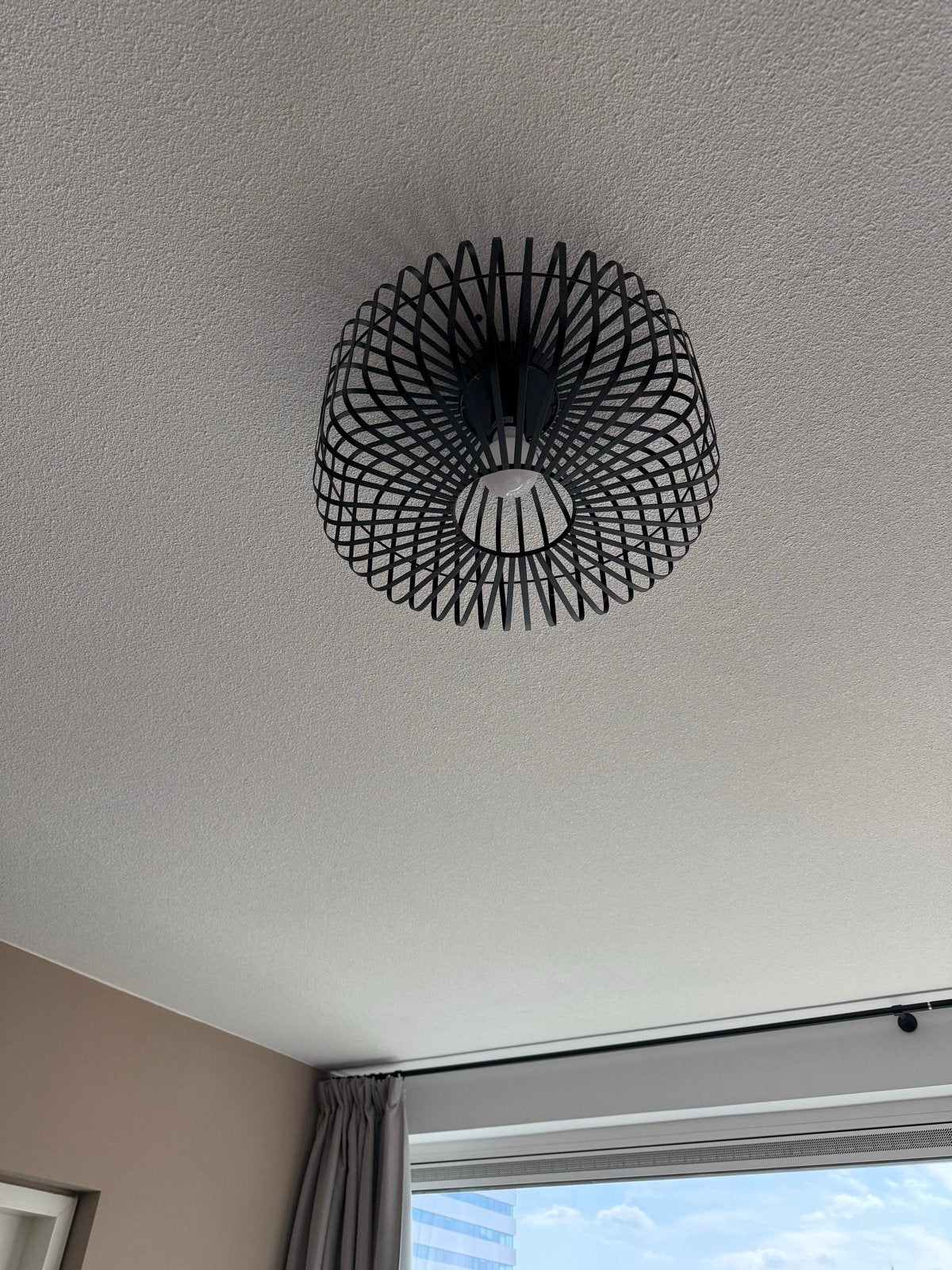 Moderne Zwarte Plafondlamp - Stijlvol Design, Huis en Inrichting, Lampen | Hanglampen, Ophalen, Zo goed als nieuw, Metaal, E27 (groot)