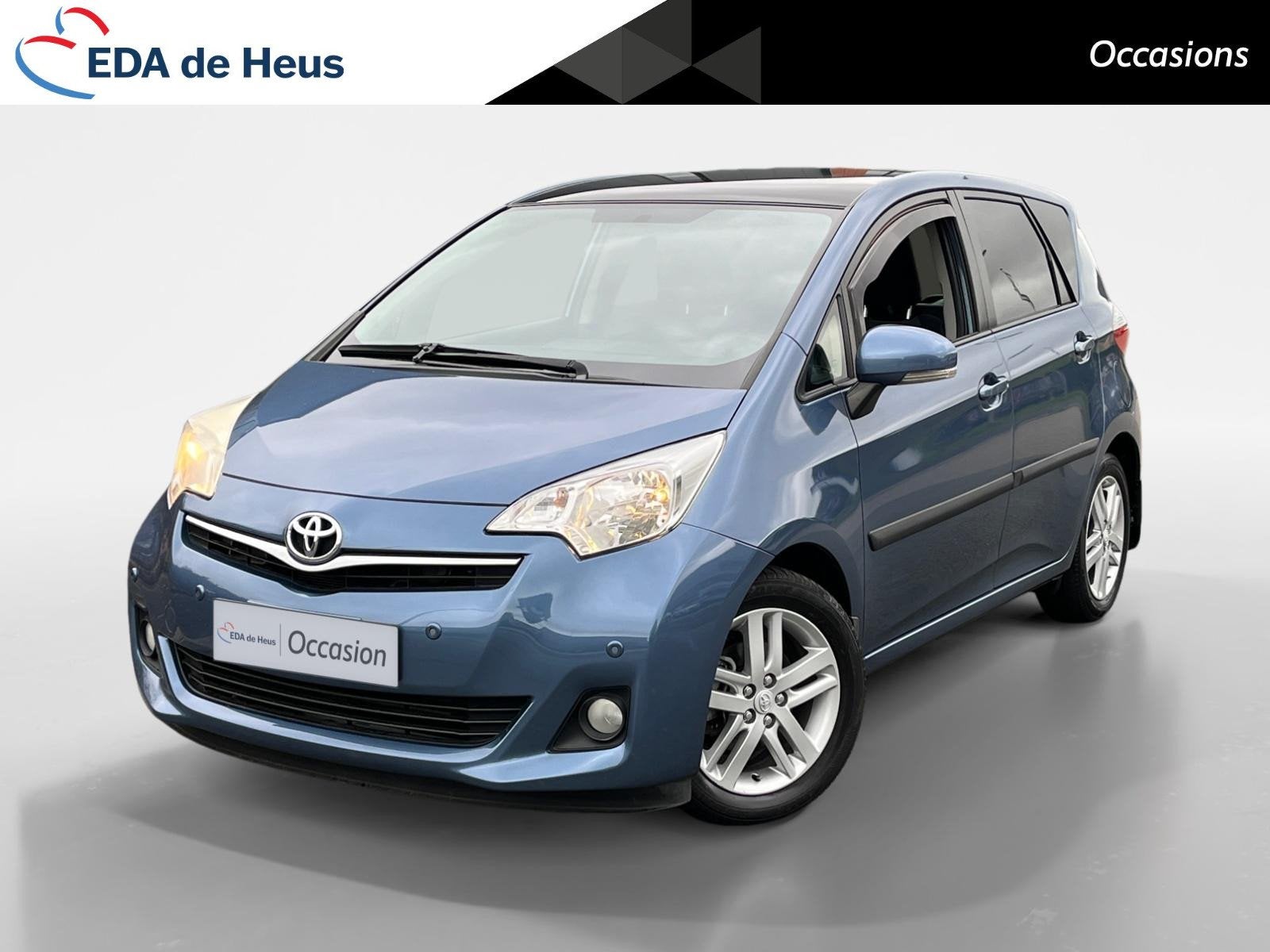 Toyota Verso-S 1.3 VVT-i Dynamic | Achteruitrij Camera | Pan, Auto's, Voorwielaandrijving, Stof, Gebruikt, Zwart