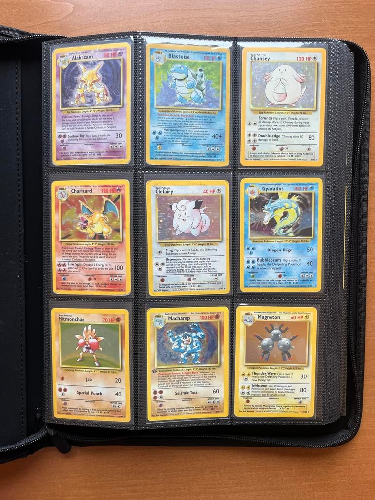 Base Set Pokémon (Engels), Ophalen of Verzenden, Zo goed als nieuw, Meerdere kaarten, Foil