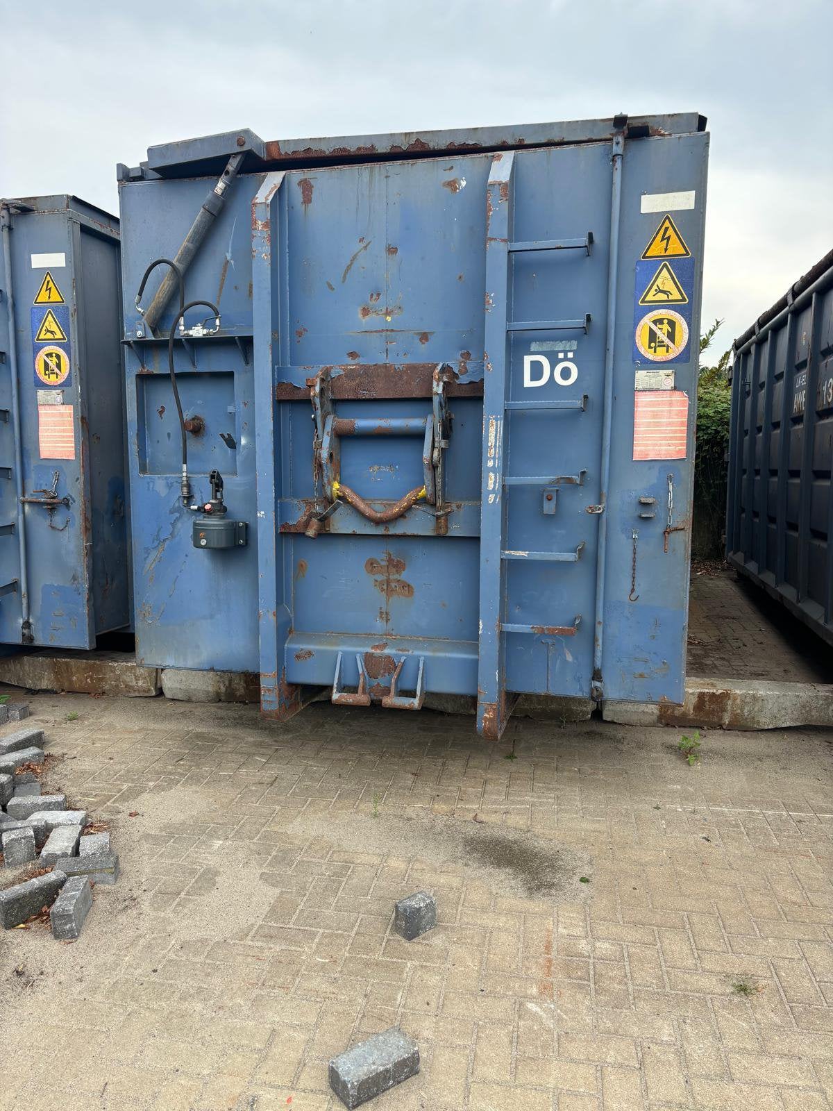 Container met hydraulisch deksel, Zakelijke goederen, Ophalen of Verzenden