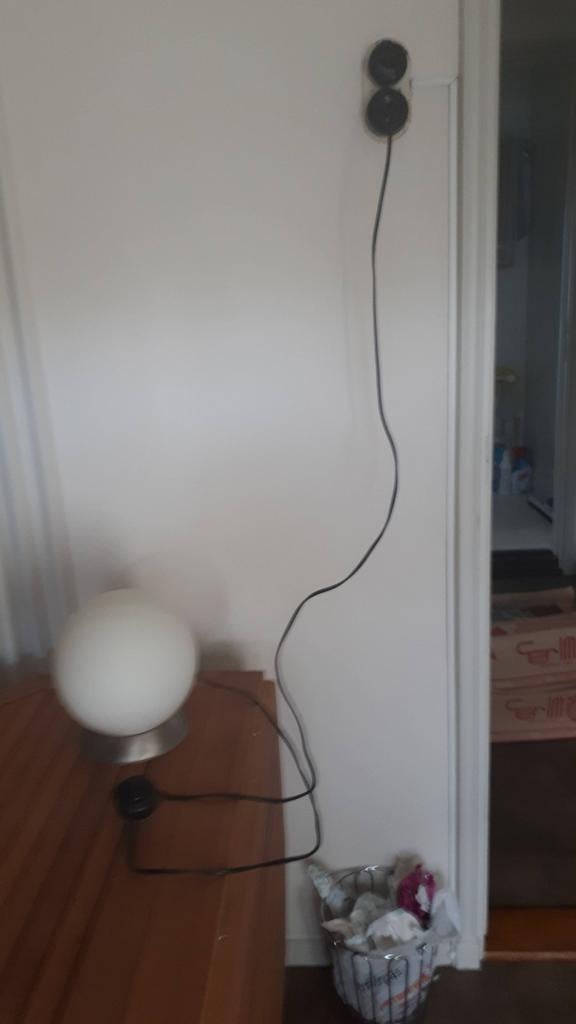 Leuk tafel/ kast lampje, Ophalen of Verzenden, Zo goed als nieuw, Minder dan 100 cm