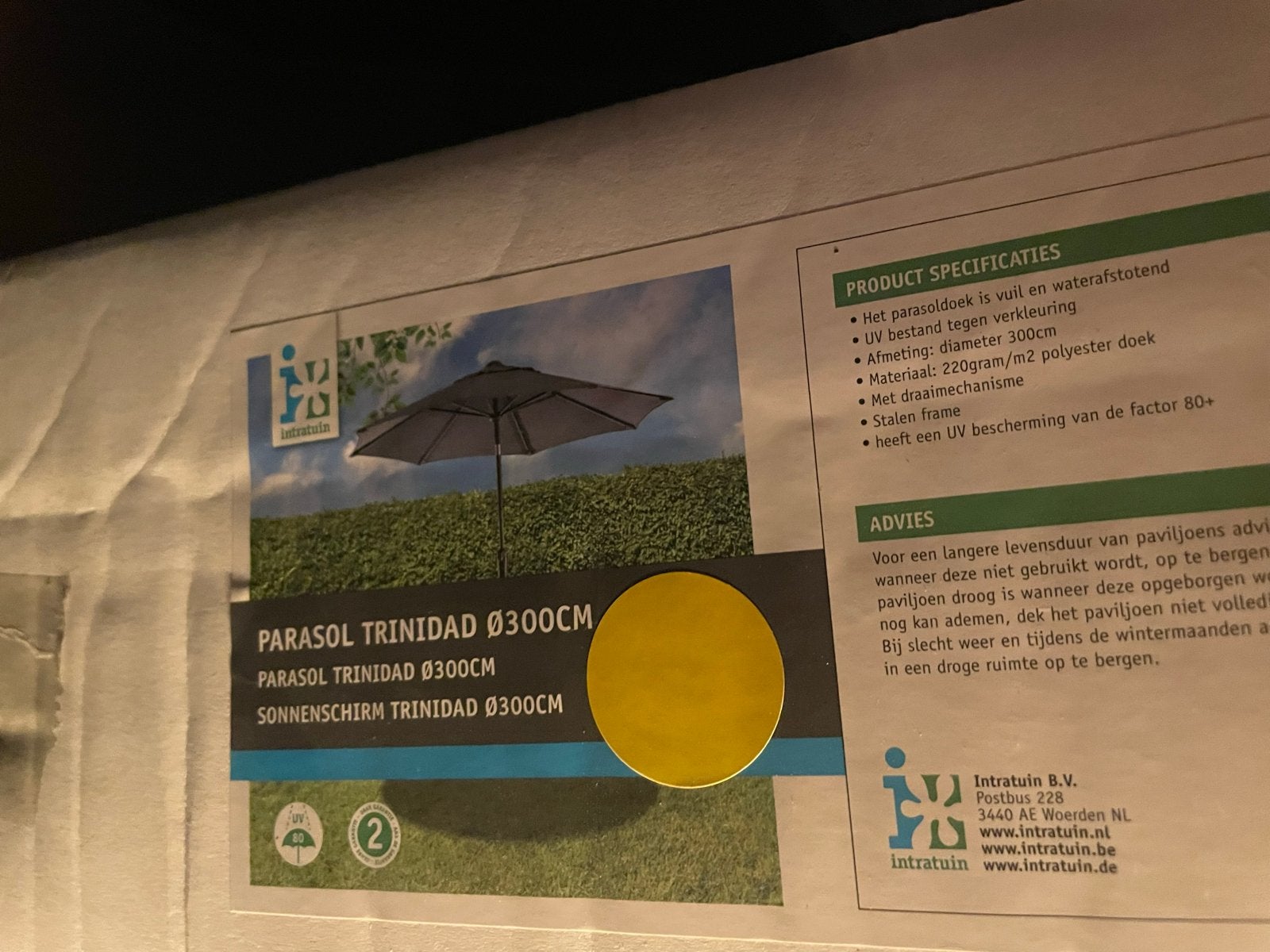 Intratuin Parasol Trinidad Geel - D 300 cm, 80+UV, Nieuw, Waterdicht, Stokparasol, 2 tot 3 meter