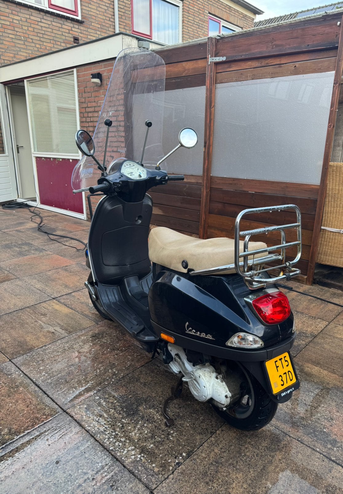 Vespa lx50 2011, geel kenteken, Fietsen en Brommers, Scooters | Vespa, Ophalen, Gebruikt, Maximaal 45 km/u, Benzine