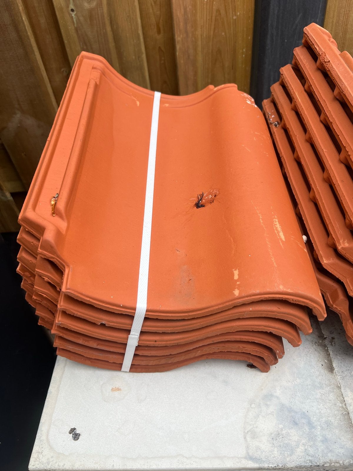 24 stuks oranje dakpannen - Nieuwstaat, Doe-het-zelf en Verbouw, Dakpannen en Dakbedekking, Ophalen, Steen of Klei, Nieuw, Minder dan 5 m²
