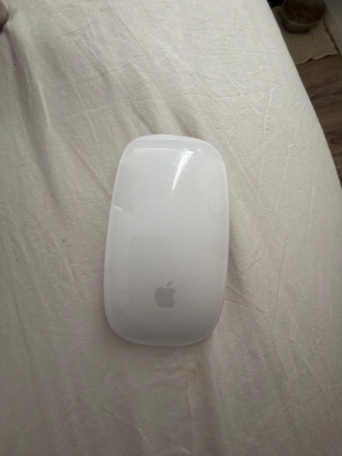 Apple Magic Mouse (A1657) - Draadloze Muis, Rechtshandig, Muis, Gebruikt, Ophalen of Verzenden