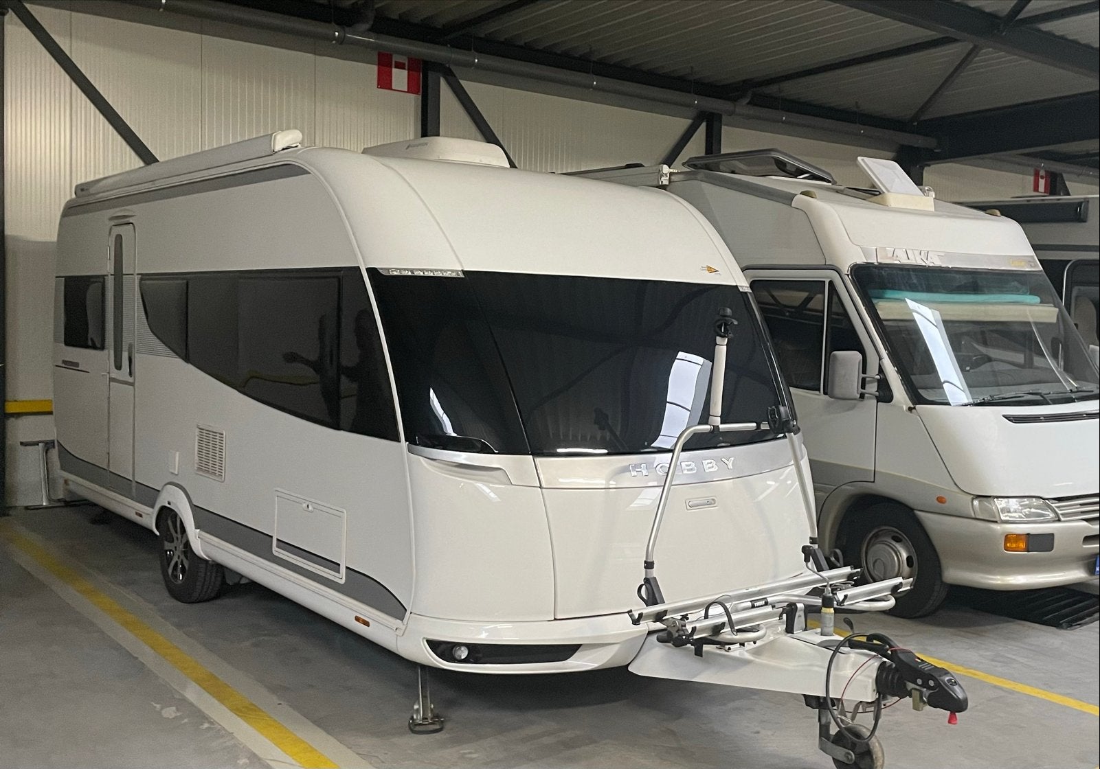 Hobby Premium 495 UL (2015) - Airco, Mover & Luifel, Vast bed, Rondzit, Hobby, Airco
