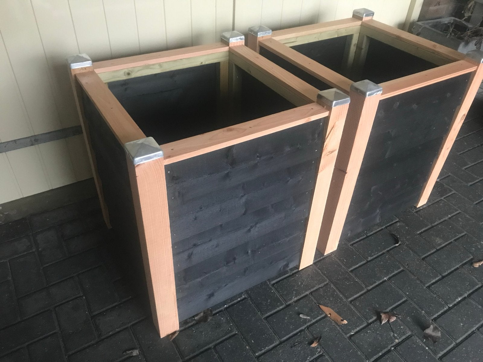 ZWARTE HOUTEN BLOEMBAKKEN met DOUGLAS HOEKPALEN, Tuin en Terras, Bloembakken en Plantenbakken, Ophalen, Nieuw, Balkon, 60 tot 100 cm