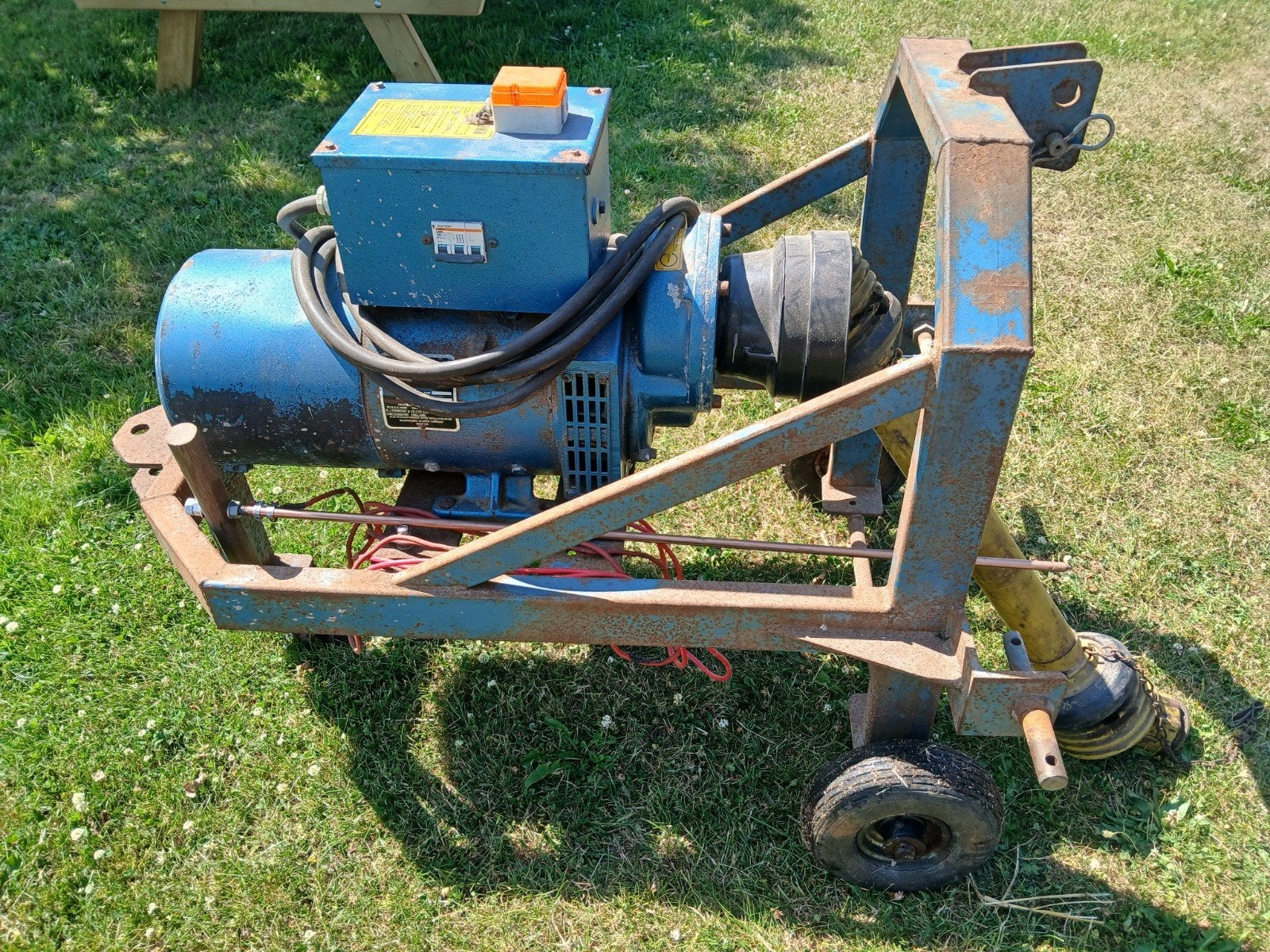 Froment Magnate 15 kVA Trekker Generator 380V, Ophalen