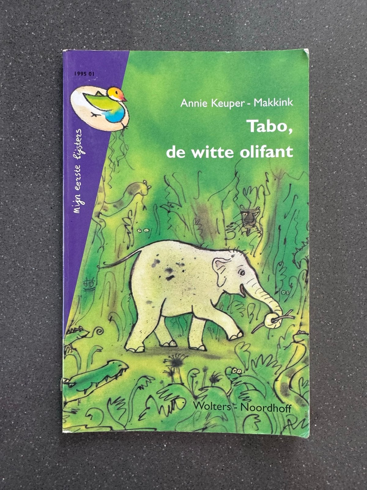 Tabo, de witte olifant - Annie Keuper-Makkink, Ophalen of Verzenden, Gelezen, Fictie algemeen