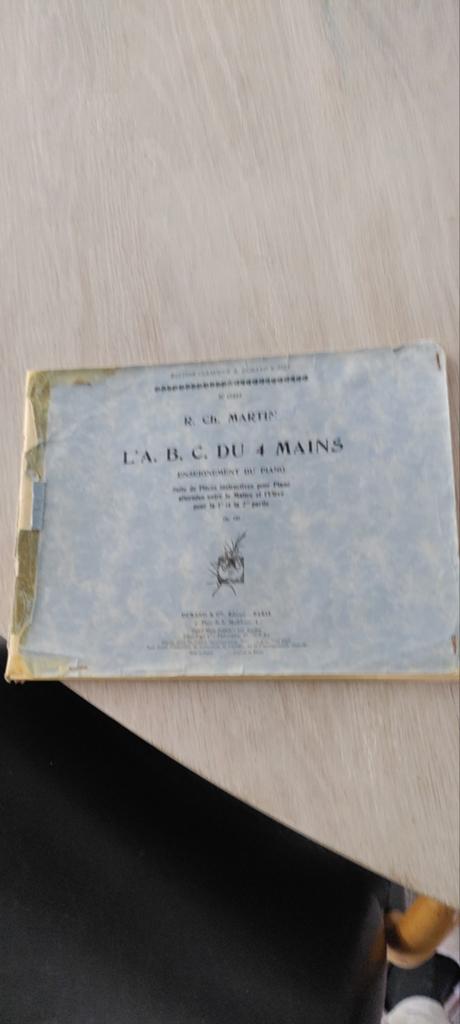Pianoboek Quatre Mains, Ophalen of Verzenden, Gebruikt, Les of Cursus, Klassiek