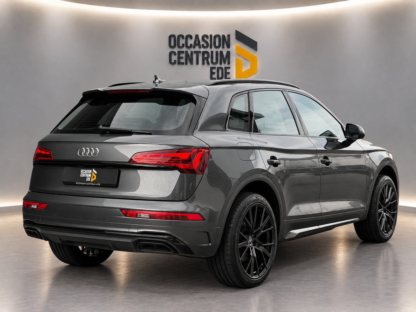 Audi Q5 50 TFSI e S Line | ACC | StoelVW | Trekhaak | Carpla, Auto's, Automaat, Dealer onderhouden, Gebruikt, Zwart