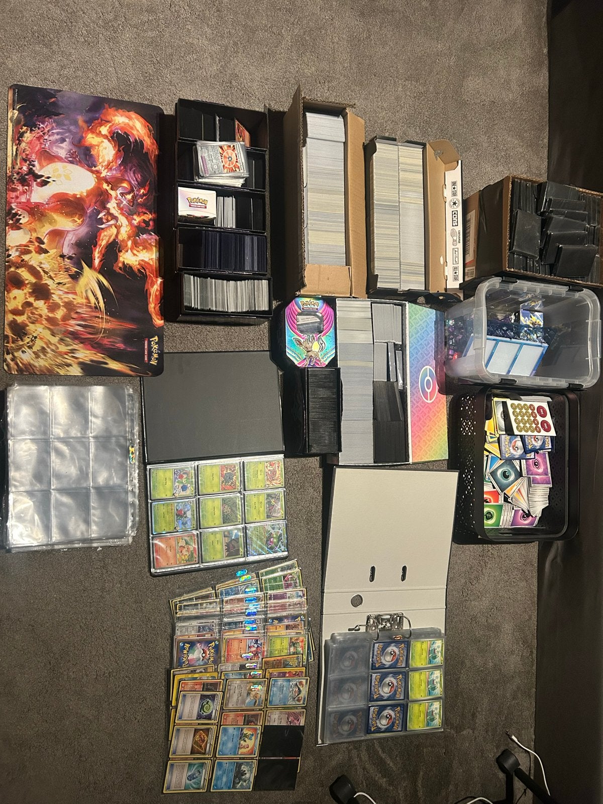 Grote Pokémon Kaartencollectie met Accessoires, Ophalen of Verzenden, Zo goed als nieuw, Meerdere kaarten