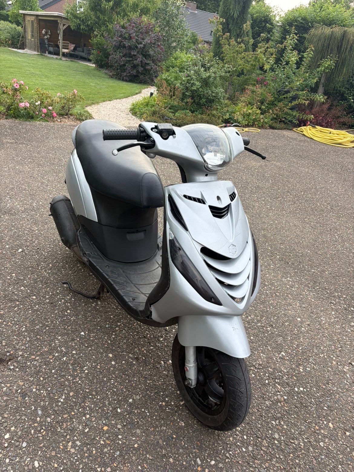 Zip 125 zonder 123, Fietsen en Brommers, Scooters | Piaggio, Ophalen, Zo goed als nieuw, Benzine, Zip