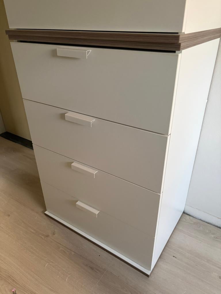 2 ikea lade kasten (1 meenemen mag ook), Ophalen, 50 tot 100 cm, Zo goed als nieuw, 3 of 4 laden