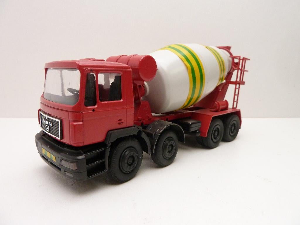 MAN  betonmixer  ''  Conrad '', Hobby en Vrije tijd, Modelauto's | 1:50, Gebruikt, Bus of Vrachtwagen, Conrad, Ophalen of Verzenden