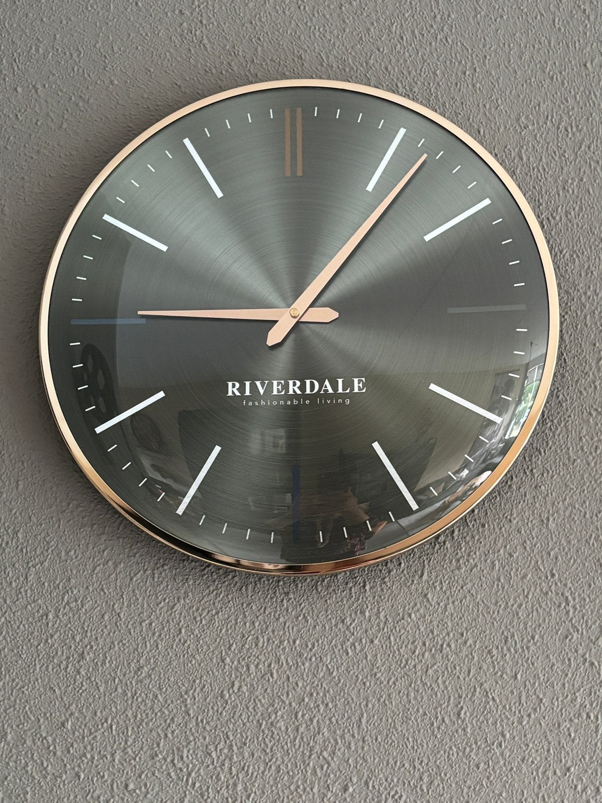 Riverdale klok, Ophalen of Verzenden, Zo goed als nieuw, Wandklok