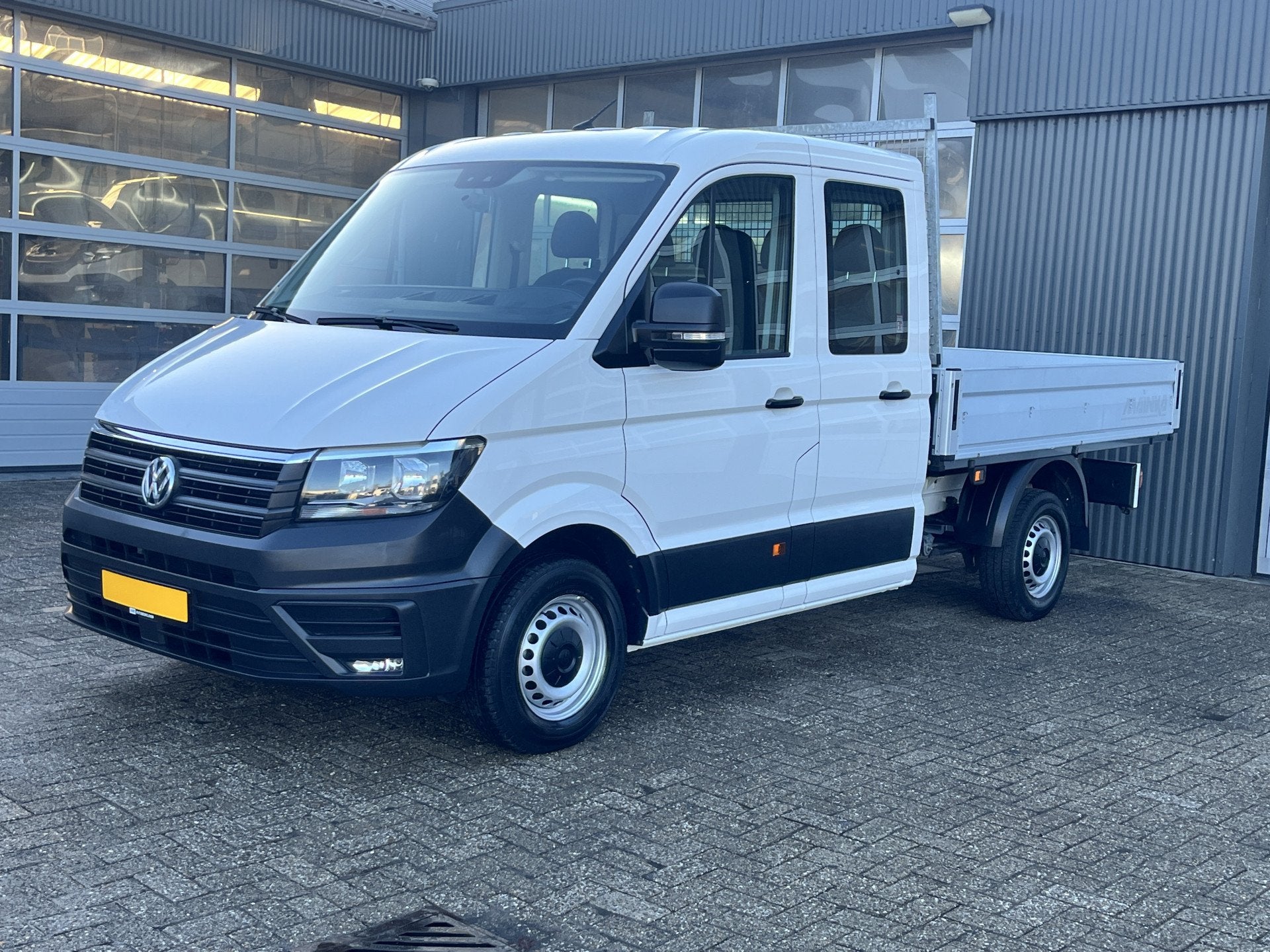 Volkswagen Crafter 35 2.0 TDI DC Open laadbak Airco Cruise c, 13 km/l, Gebruikt, 4 cilinders, Volkswagen