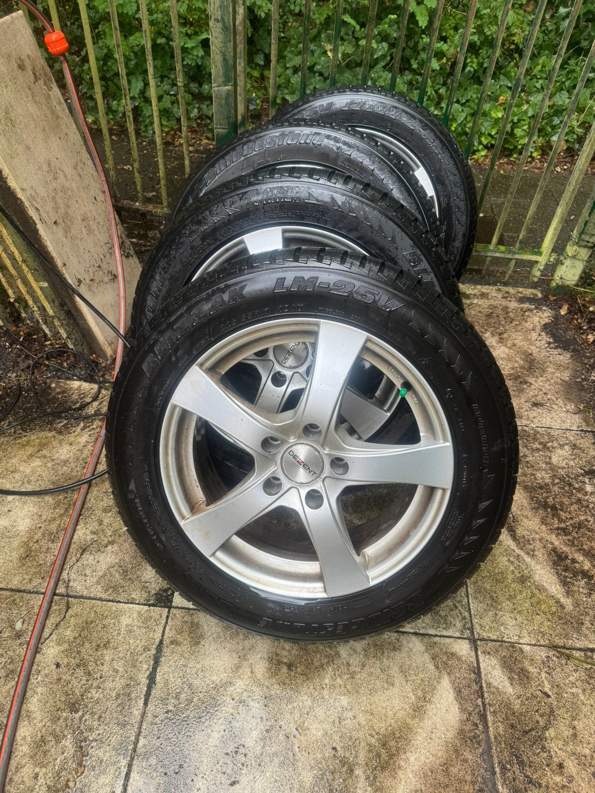 Bridgestone winterbanden 225/55 R17 met velgen, Auto-onderdelen, Ophalen, Gebruikt, Banden en Velgen, 17 inch