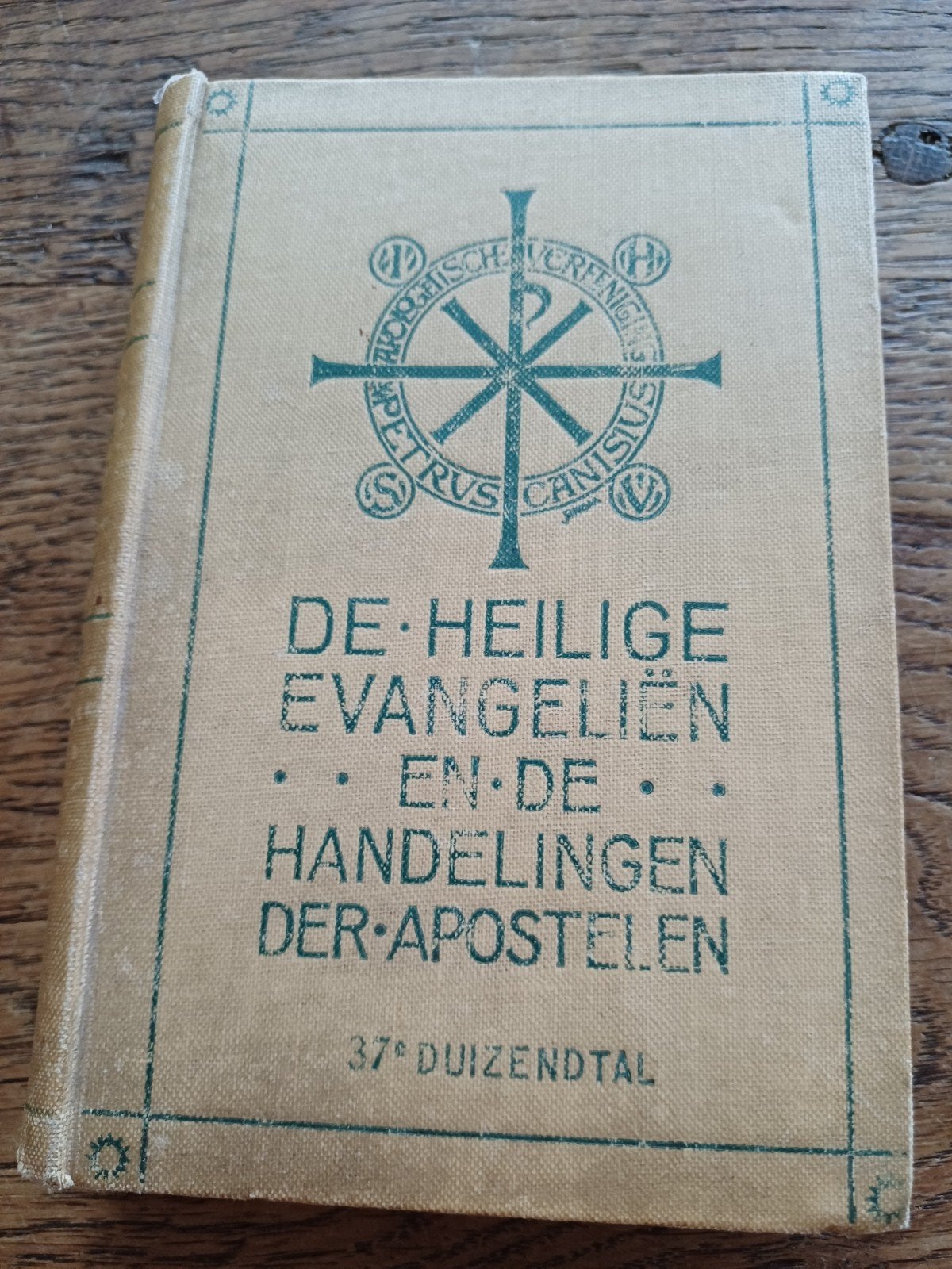 1906 DE HEILIGE EVANGLIEN ..EN .DE.. HANDELINGEN DER. APOSTE, Ophalen of Verzenden