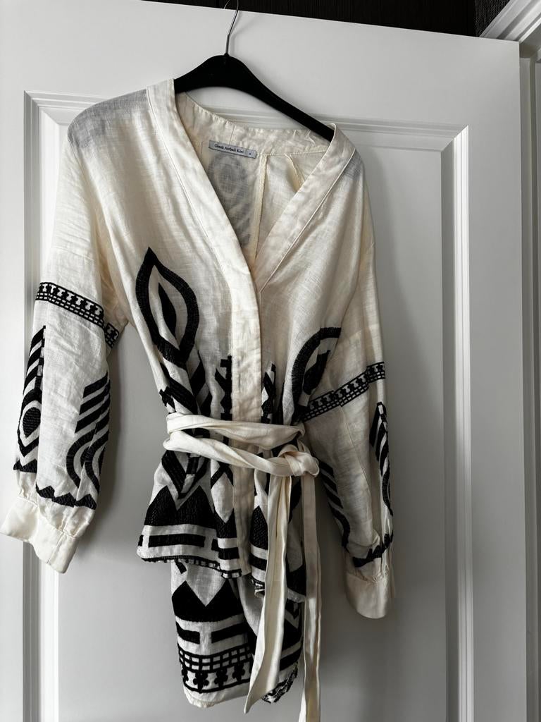 Greek Archaic Kori blouse crème met zwart borduursel, Kleding | Dames, Ophalen of Verzenden, Zo goed als nieuw, Zwart