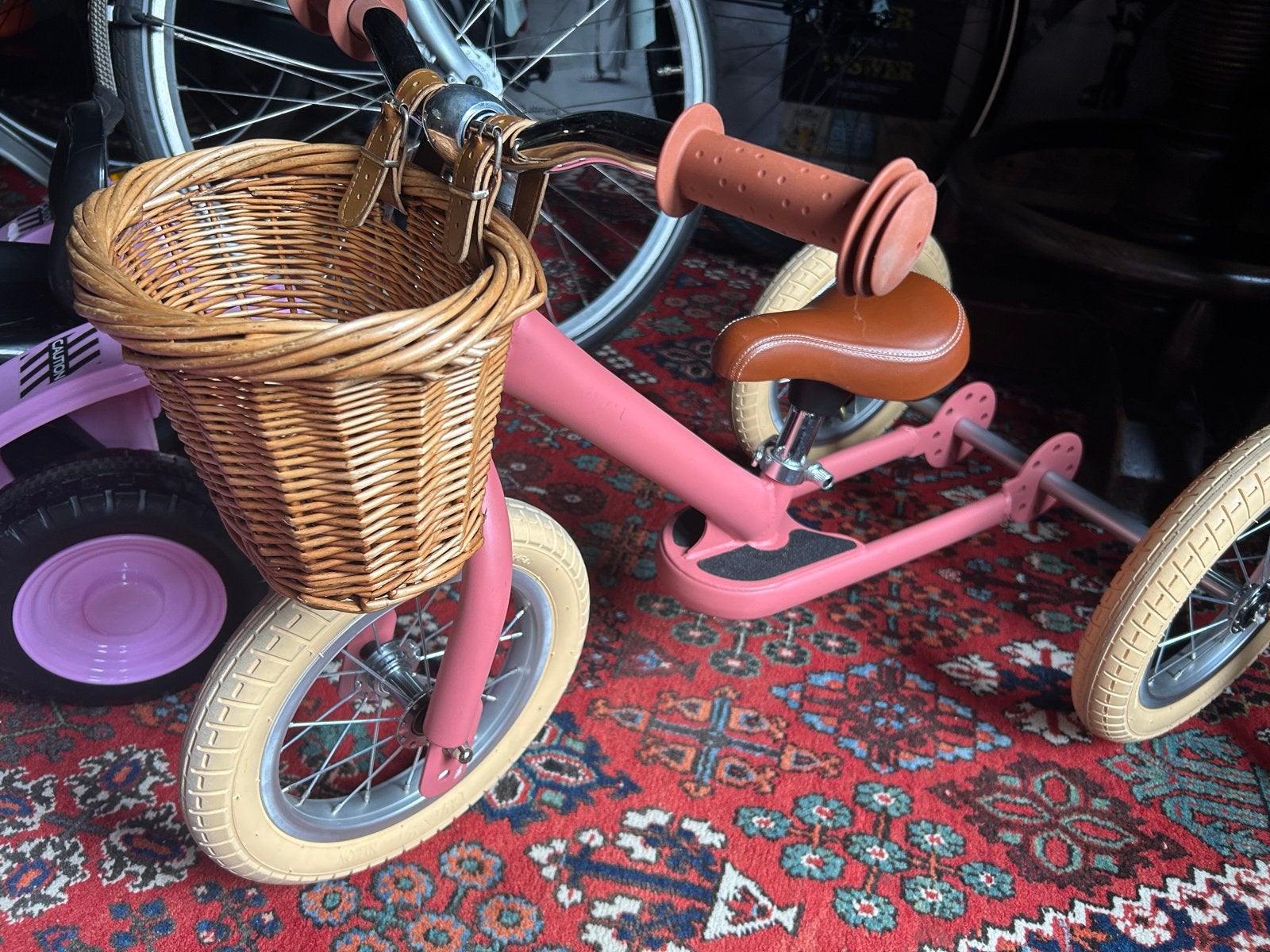 Trybike loopfiets/driewieler roze met mandje, Ophalen, Gebruikt, Verstelbare zitting