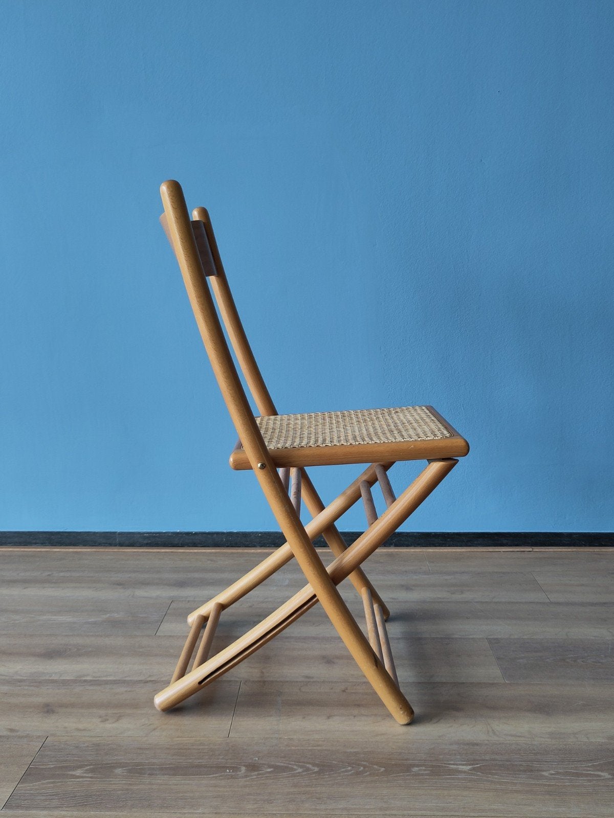 Vintage houten stoel eetkamerstoel hout klapstoel webbing, Gebruikt, Bruin, ., Ophalen of Verzenden