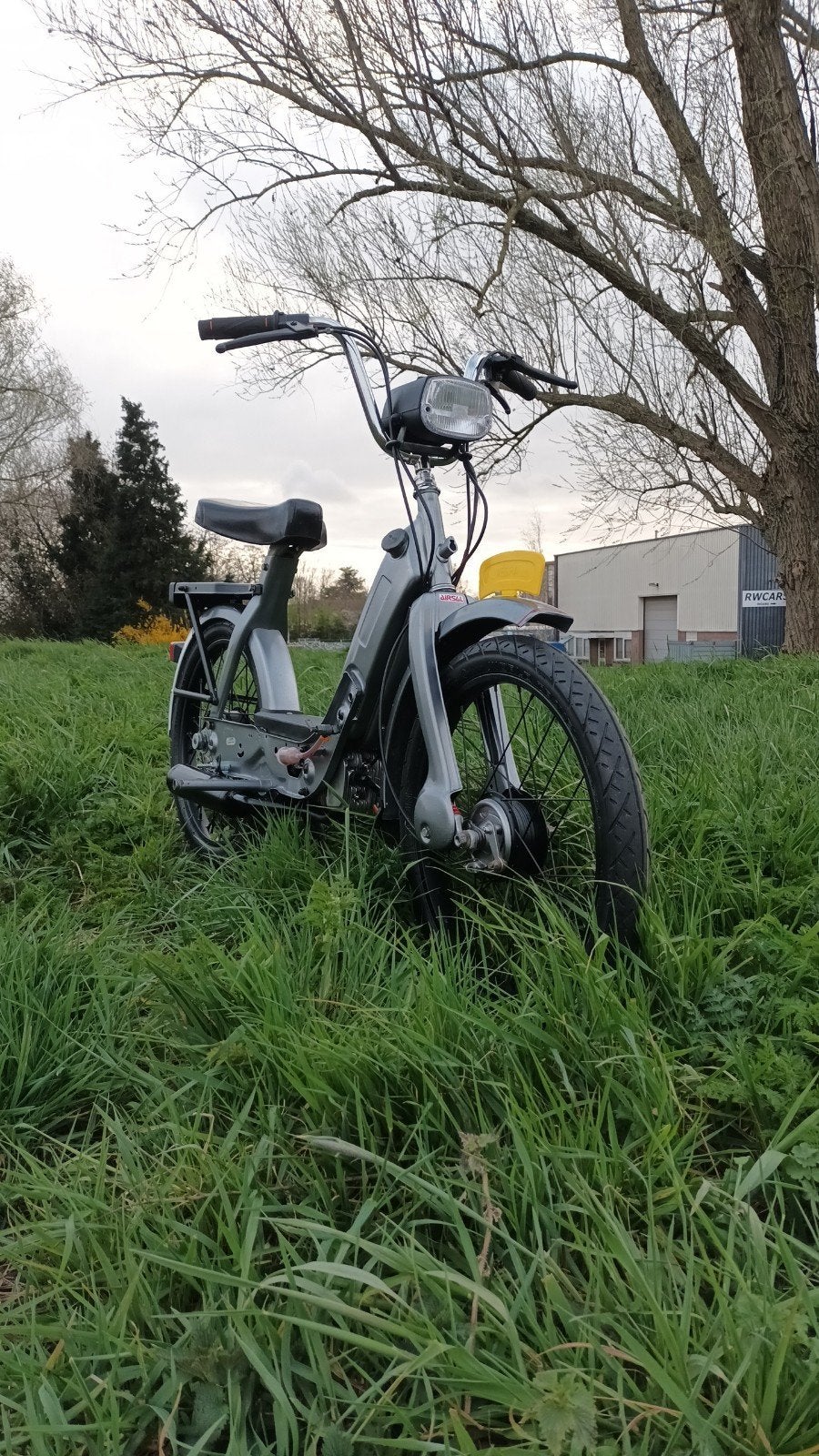 Vespa ciao uit 1973 (gerestaureerd), Ophalen, Maximaal 45 km/u, Zo goed als nieuw, 1 versnellingen