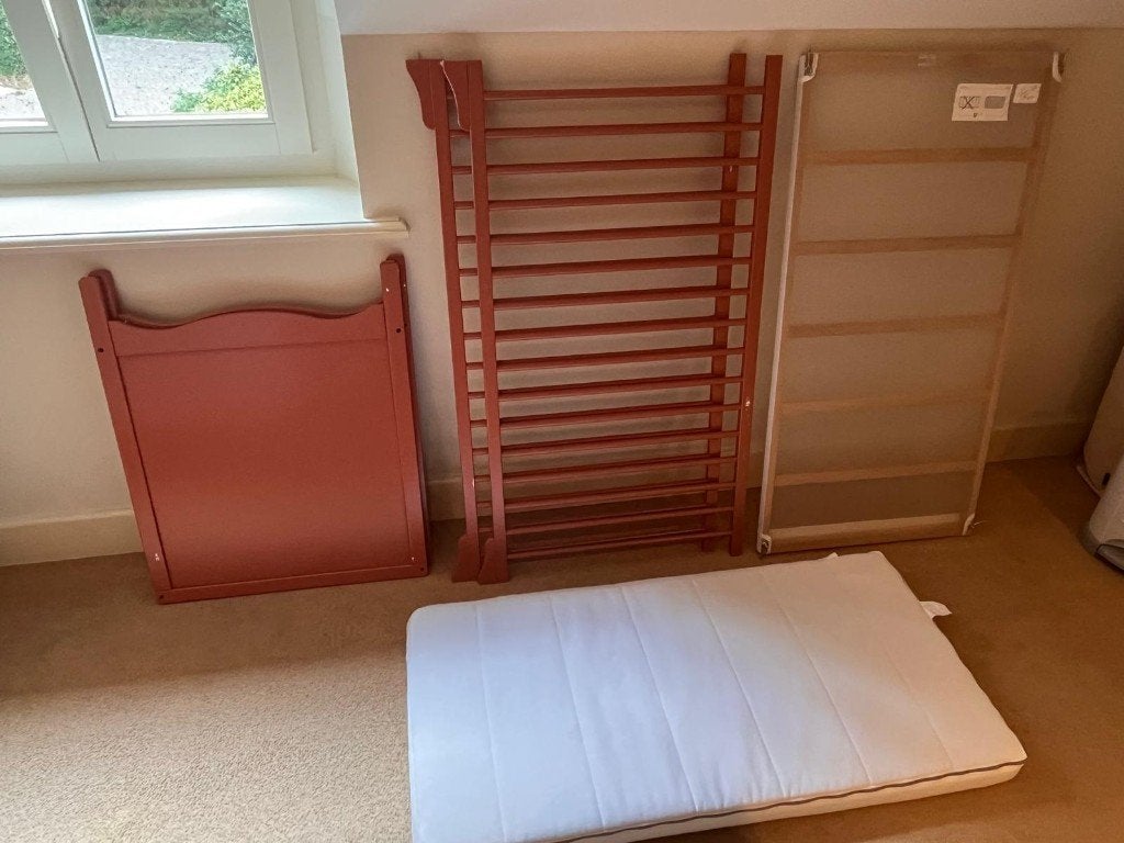 Ledikant ikea incl. matrasje 60x120, Ophalen, Gebruikt, Ledikant