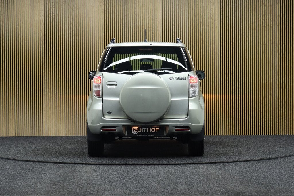 Daihatsu Terios 1.5 2WD Trophy Limited | LM Velgen | Clima |, 1350 kg, Zwart, Met garantie (alle), 400 kg