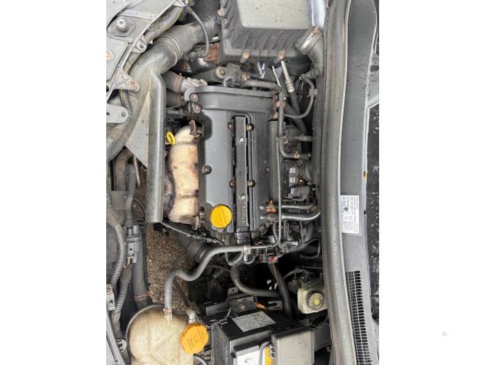 Motor van een Opel Corsa, Auto-onderdelen, Motor en Toebehoren, Gebruikt, -, -, Opel