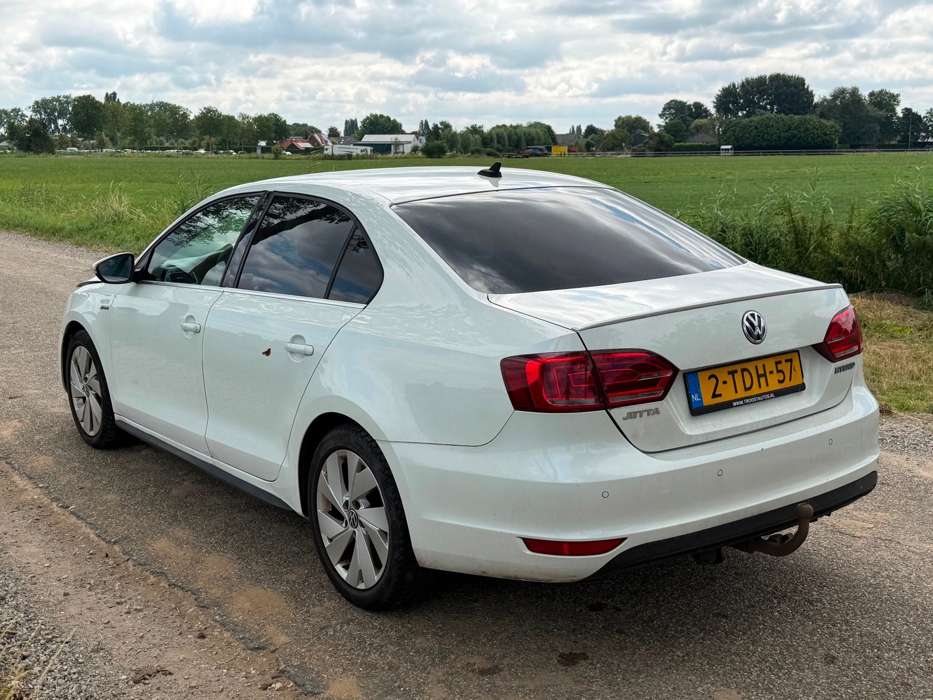 Volkswagen Jetta 1.4 TSI Hybrid Highline LICHTE SCHADE , Wel, Auto's, Stof, Gebruikt, Euro 6, 4 cilinders