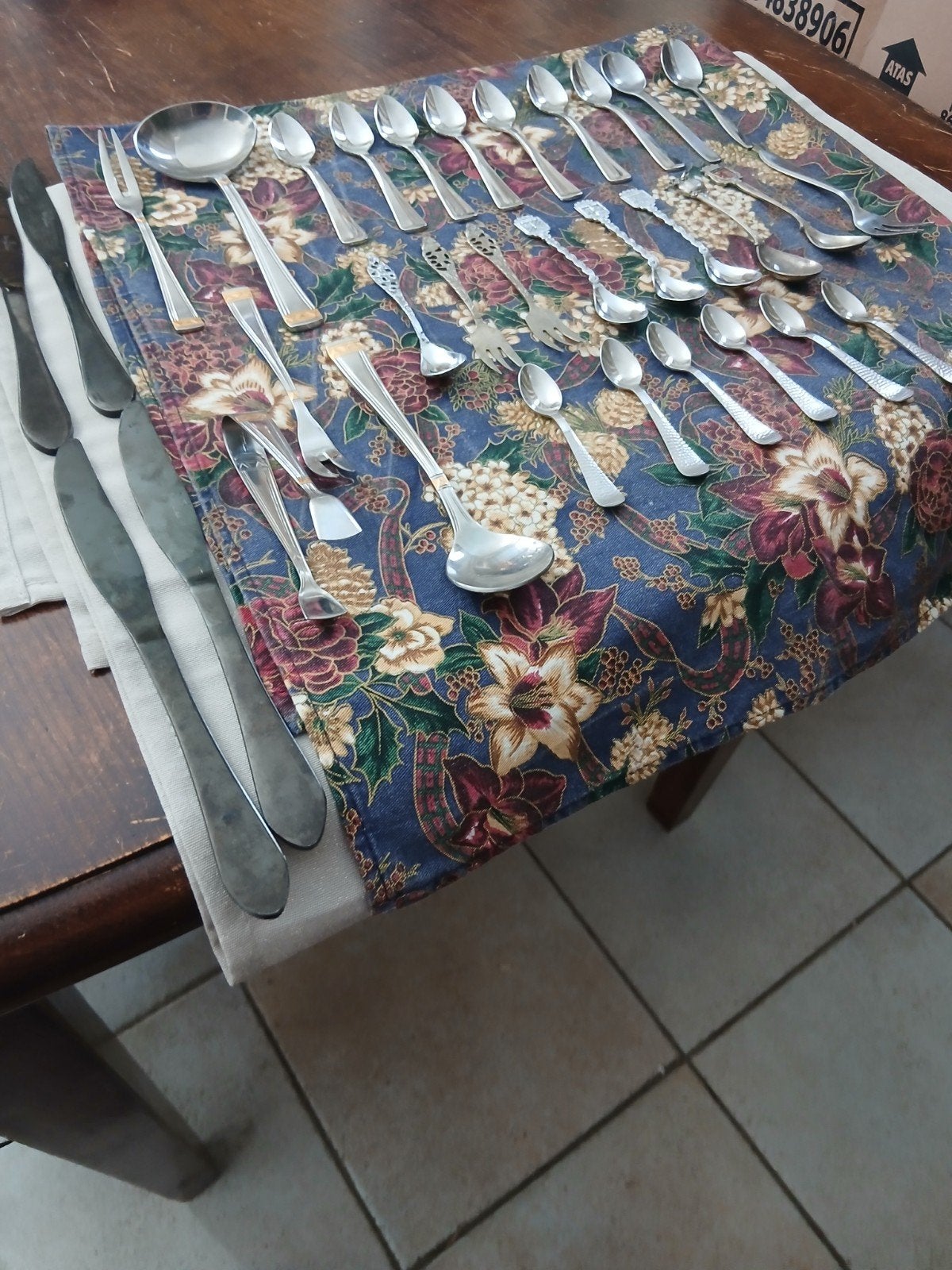 Diverse Bestekset 33 items - Sola, Berlinger Haus, SPS, Ophalen of Verzenden