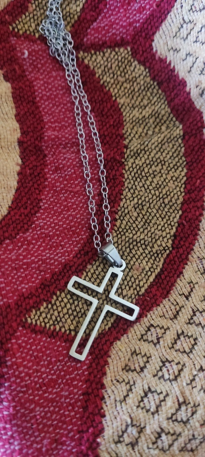 Prachtige Zilverkleurig Ketting met mooi Jezus Kruis, Ophalen of Verzenden, Zo goed als nieuw