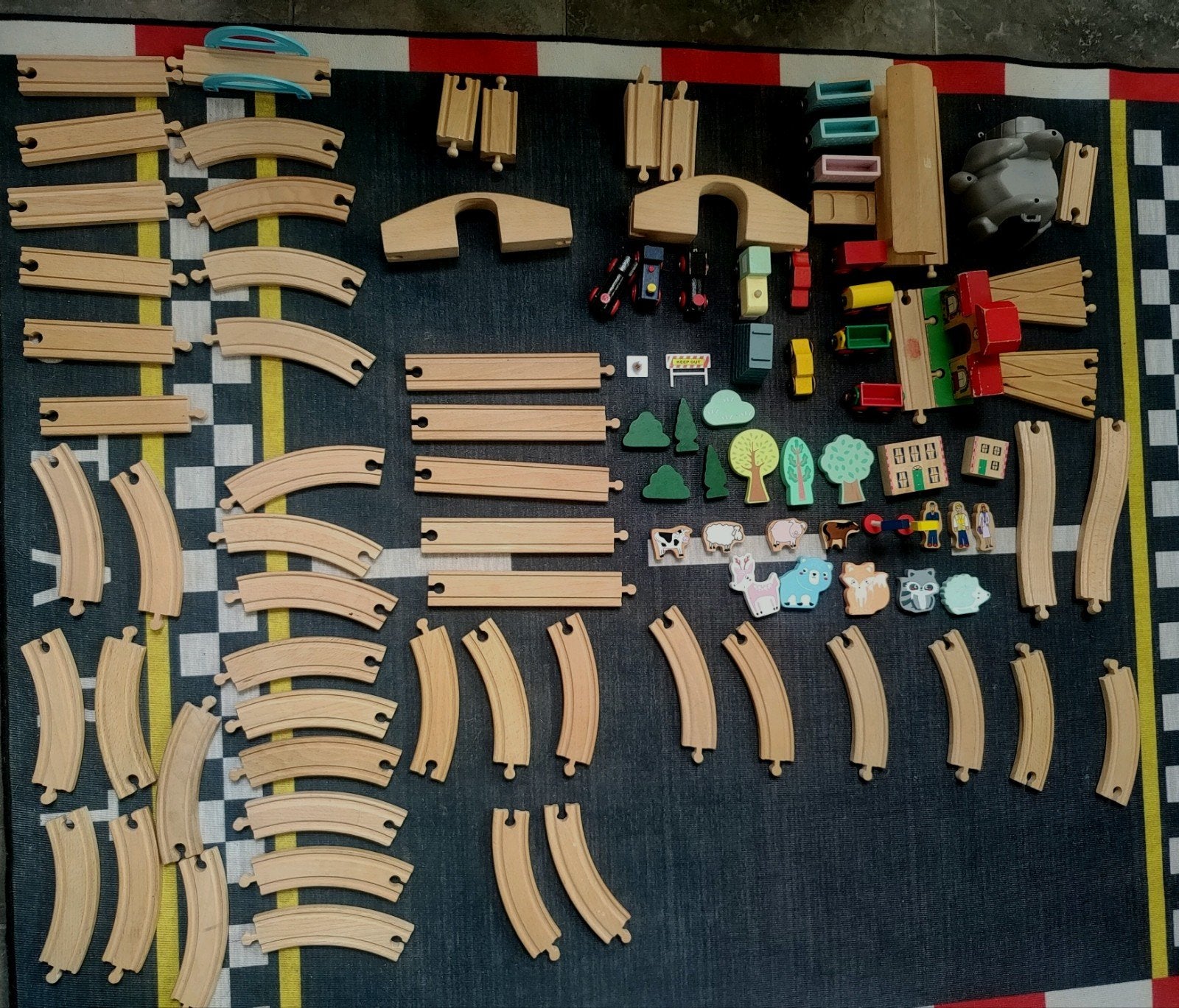Houten treinbaan, Kinderen en Baby's, Speelgoed | Houten speelgoed, Ophalen of Verzenden
